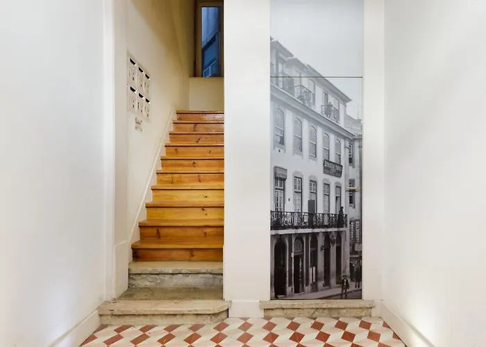 Apartamento Alfama Sophisticate Flat With Balconies 2bedrs 2baths & Ac In 19th Century Building Historic Center