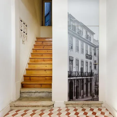 Appartement Alfama Sophisticate Flat With Balconies 2bedrs 2baths & Ac In 19th Century Building Historic Center