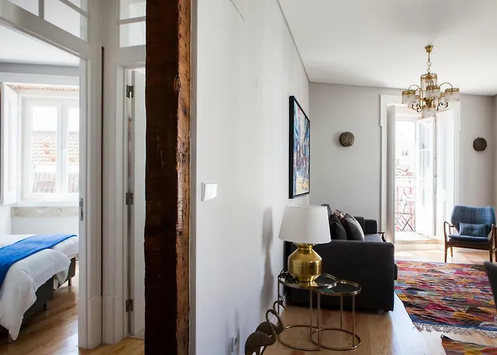 Alfama Sophisticate Flat With Balconies 2bedrs 2baths & Ac In 19th Century Building Historic Center Apartment *